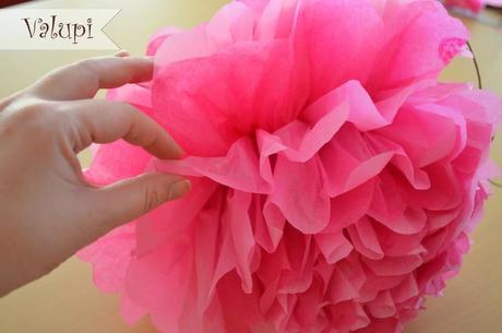 DIY - Tutorial paso a paso para un pompón de papel de seda DIY - Tutorial paso a paso para un pompón de papel de seda