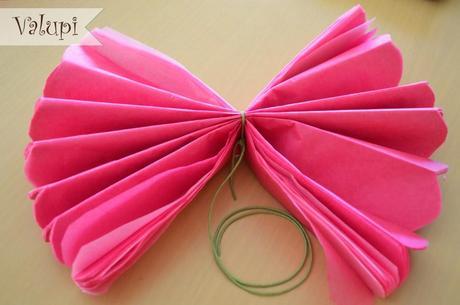 DIY - Tutorial paso a paso para un pompón de papel de seda DIY - Tutorial paso a paso para un pompón de papel de seda