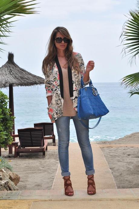 HOW TO WEAR JEANS FOR SPRING