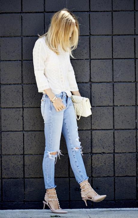 HOW TO WEAR JEANS FOR SPRING