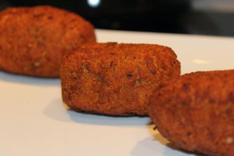 Croquetas de jamon, queso provolone y queso gorgonzola