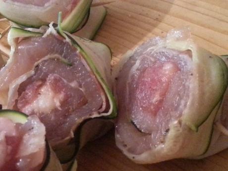 Rollitos de pollo y longanizas – Rotolini di pollo e salsiccie rotolinipollosalsiccia8
