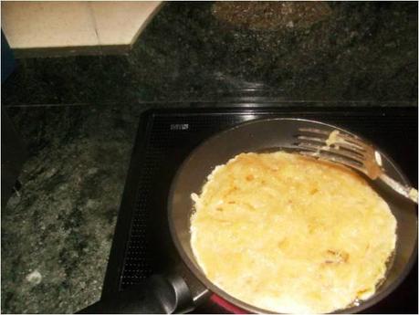 TORTILLA  DE CEBOLLAS