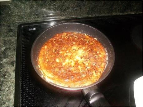 TORTILLA  DE CEBOLLAS