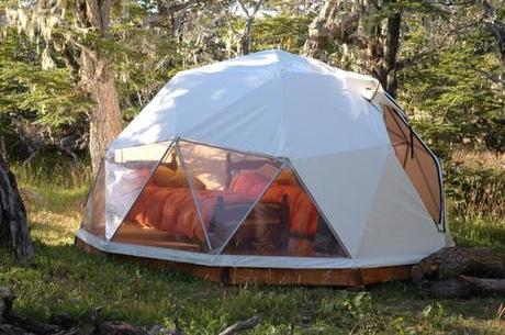 Glamping en Argentina: la idea de acampar con el confort de un hotel.