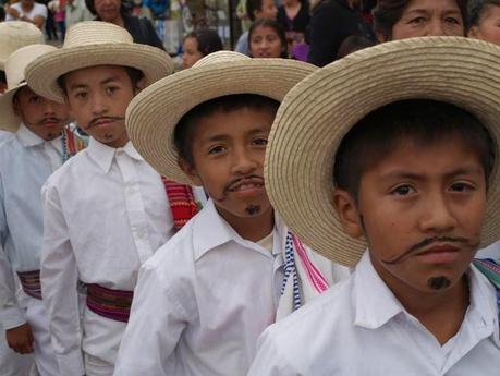 Fiestas cantonales Paltas 2014 inició con desfile sobre tradiciones