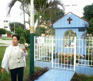 ROSARIO DE LA AURORA POR LOS PARQUES DE PUEBLO LIBRE, LIMA