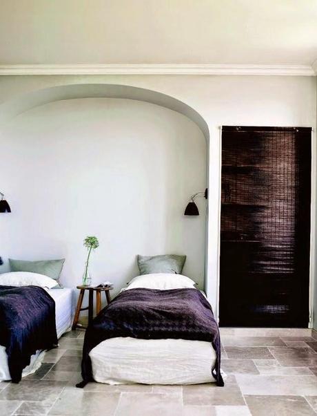 UNA IMPONENTE CASA EN LA RIVIERA FRANCESA.