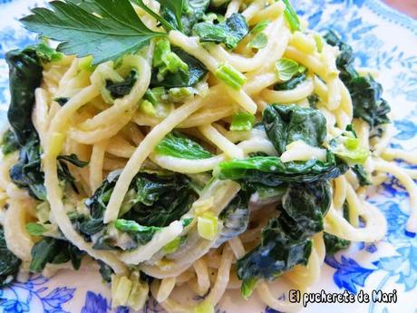 ESPAGUETIS EN VERDE CON SALSA DE CASAR