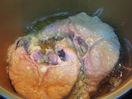 Merluza a la romana con almejas olla GM