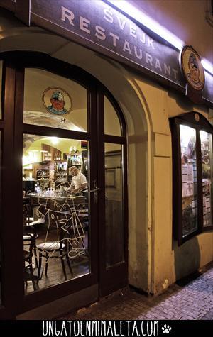 Dónde comer en Praga comer en praga SVEJK RESTAURANT