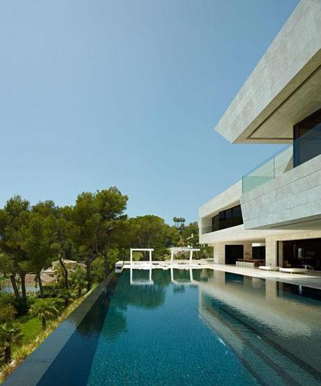 A-CERO PRESENTA IMÁGENES INÉDITAS DE UNA VIVIENDA EN LA COSTA DEL SOL