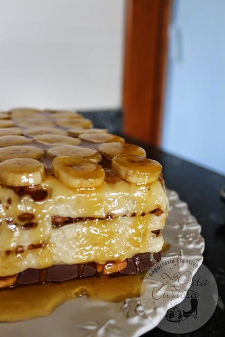 TARTA FACIL DE GALLETAS, PLATANO Y CARAMELO