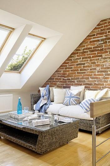 ESTILO ROMÁNTICO EN UNA VIVIENDA AMERICANA JUNTO AL MAR