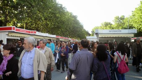 Un paseo por la Feria del Libro (2014)