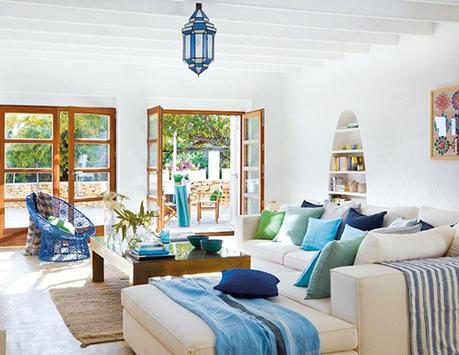 Decorar casa de verano Un salón en azul Una casa mediterránea