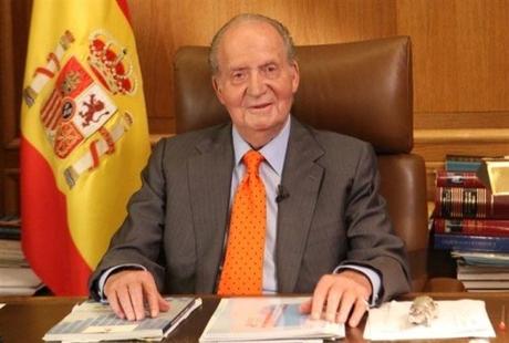 Abdica Don Juan Carlos I Rey de España