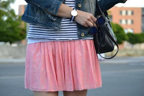 LACE SKIRT