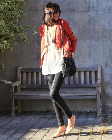 Pantalones moteros + Chaqueta estampada Pantalones moteros + Chaqueta estampada