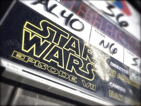 UPDAIT: Se filtran 45 imágenes desde el set de rodaje de 'Star Wars: Episodio VII'