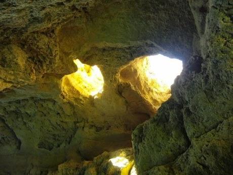 Las Grutas Piratas del Algarve Portugues