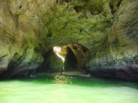 Las Grutas Piratas del Algarve Portugues