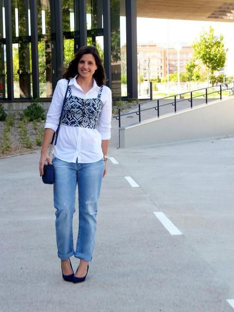 Cropped top y Boyfriend Jeans de Zara
