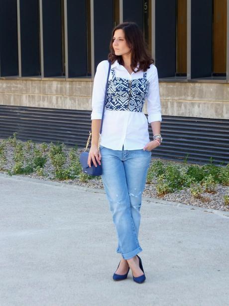 Cropped top y Boyfriend Jeans de Zara