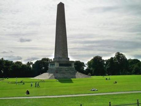 phoenix-park-monument