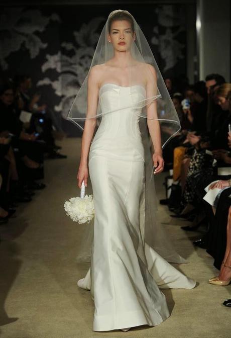 Vestidos de novia 2015 de Carolina Herrera: elegancia y clasicismo para novias soñadoras