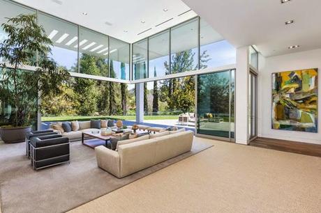Villa Moderna en Holmby Hills