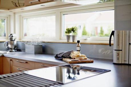 El lujo del roble y la luz suelo de madera de roble roble decoración estilo nórdico escandinavo decoración nórdica ligera decoración nórdica campana extractora gigante blog decoración de interiores acabados exteriores interiores madera acabados de lujo decoración