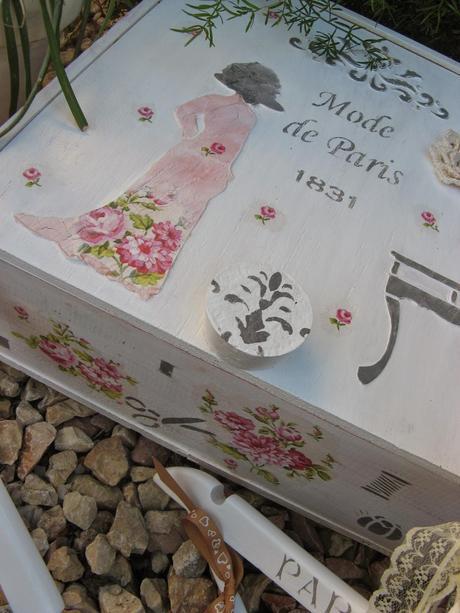 Coser no coso, pero hacer costureros.....