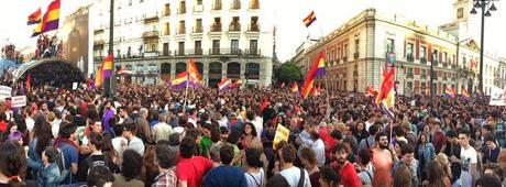 Decenas de miles de personas reclaman un referéndum sobre la monarquía por toda España
