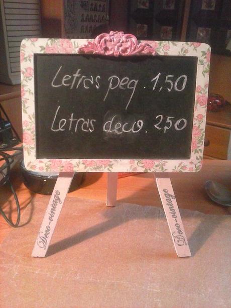 Pizarras con nuestro nombre comercial