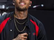 Chris Brown abandona cárcel