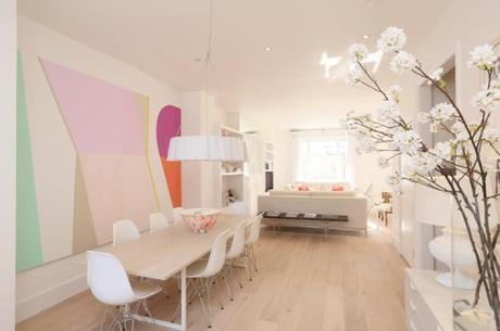 Pasteles, diseño y glamour en Londres isla marmol cocina decoración pasteles decoración moderna femenina decoración de salones decoración de comedores decoración de aticos duplex cocinas blancas modernas blog decoracion interiores