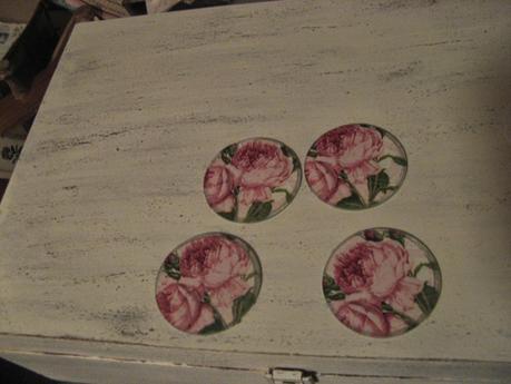 Reciclando una caja de jamón.