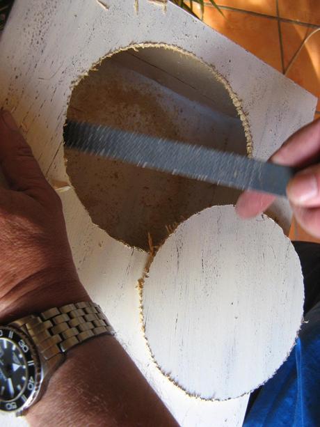 Reciclando una caja de jamón.