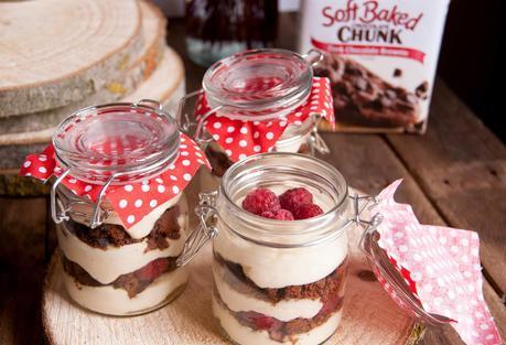 Tiramisú con cookies y frambuesas