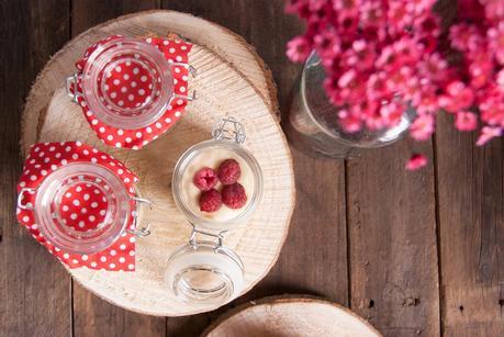 Tiramisú con cookies y frambuesas