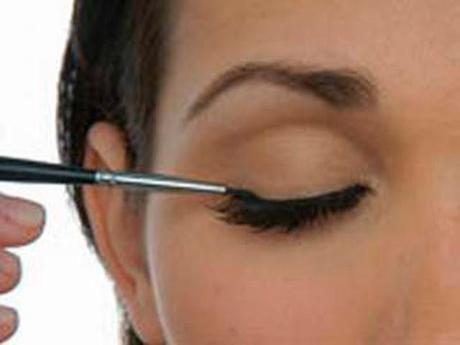 ¿COMO APLICAR PESTAÑAS POSTIZAS?