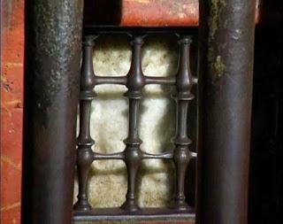 La Piedra de la Capilla de la Descensión de la Catedral de Toledo