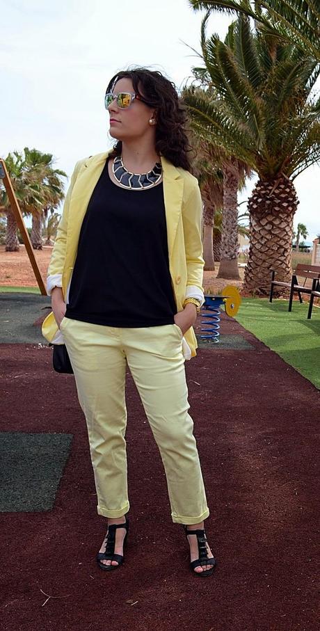 castellón, yellow, black, amarillo, negro, fashion blogger, blog de moda, look, outfit