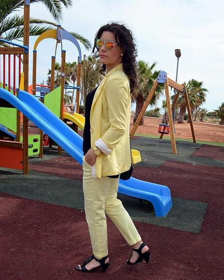 yellow, black, amarillo, negro, fashion blogger, blog de moda, look, outfit, castellón