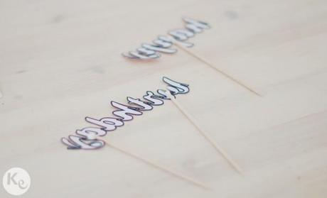 DIY. Calligraphic cake topper DIY. Calligraphic cake topper