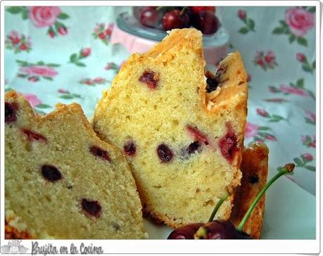 Bundt Cake Limón y frutos rojos