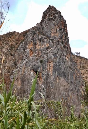 El río Turia, entre dos pueblos abandonados y valientes gancheros