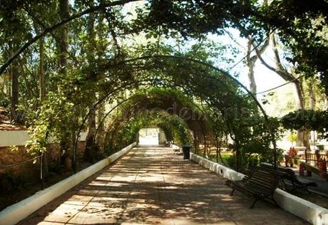 El río Turia, entre dos pueblos abandonados y valientes gancheros