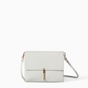 El blanco, un color de verano Blanco, un color de verano